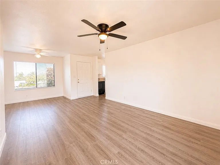 8582 Tamarind Ave #D — Photo 4