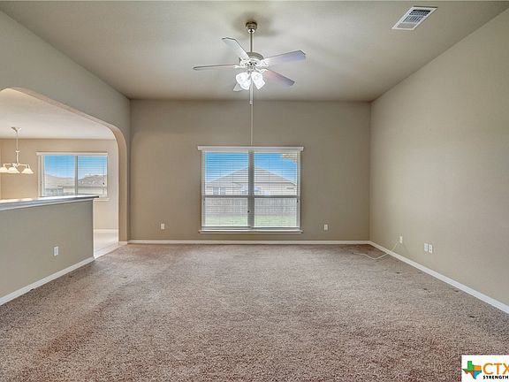 4th image of 1116 Jamestown Dr