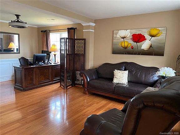 5th image of 4804 Stowe Derby Dr
