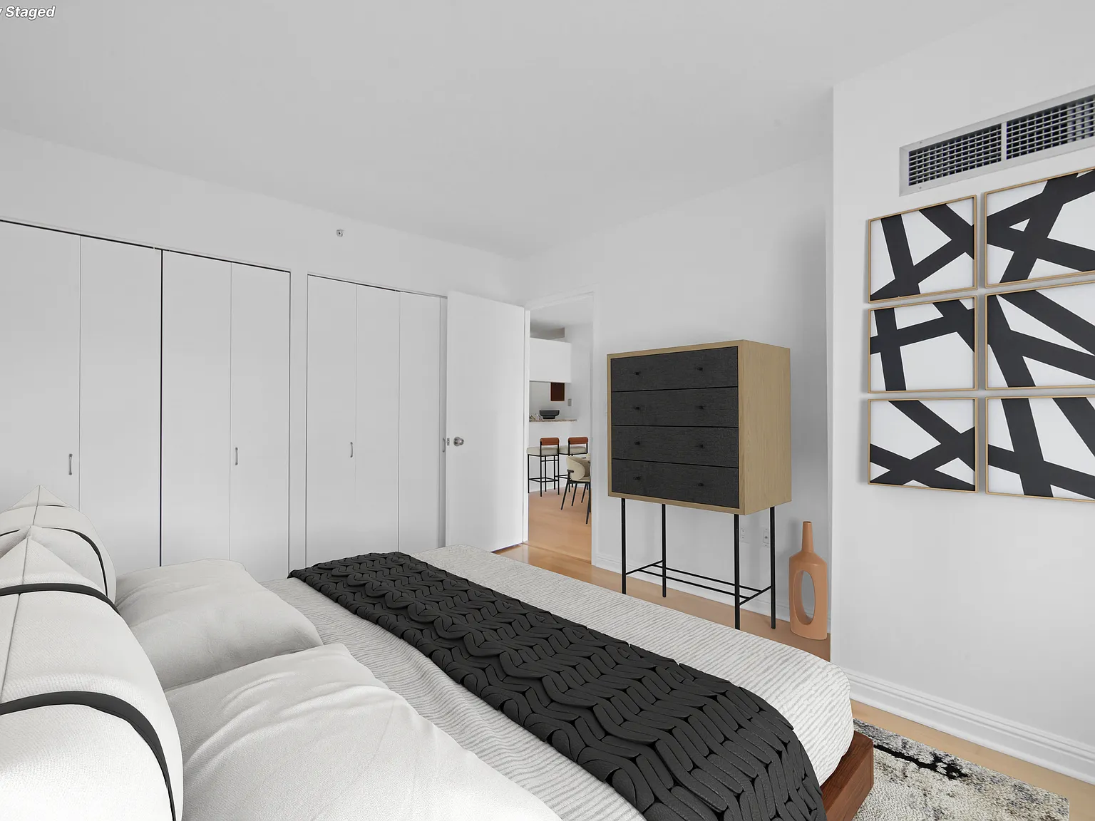 211 North End Avenue — Photo 3