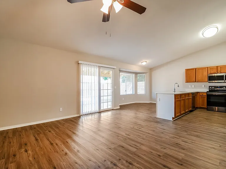 820 N Sailors Way — Photo 5