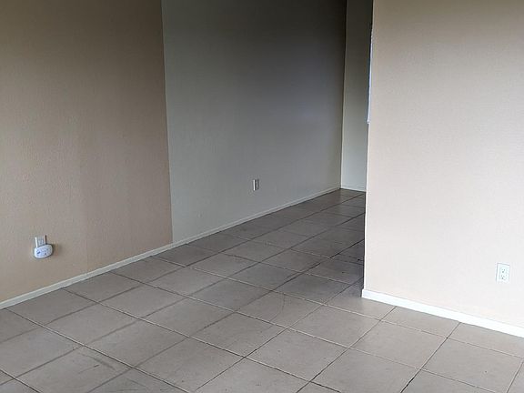 5th image of 15156 Elm Ct APT D