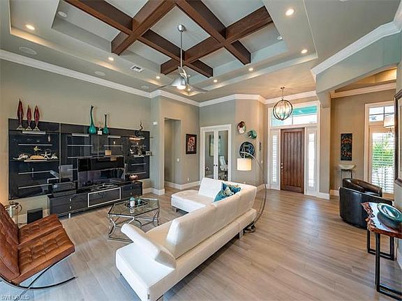 3rd image of 259 Capistrano Ct