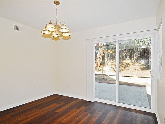 4th image of 26164 Dracaea Ave