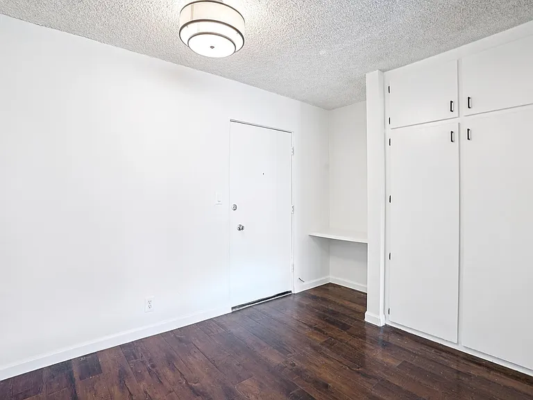 3715 W 27th St — Photo 13