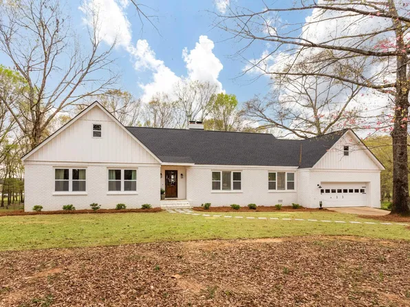 802 Dickey Dr, Pell City, AL 35128