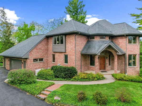 445 Huntington Dr, Ann Arbor, MI 48104