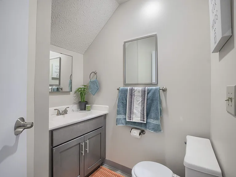 Stratford Chase Townhomes — Photo 43