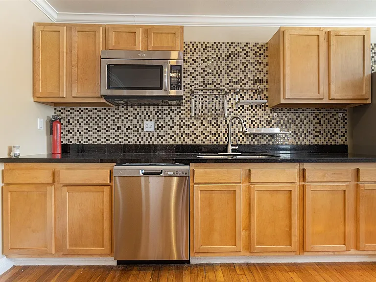 2098 Harland Dr — Photo 9