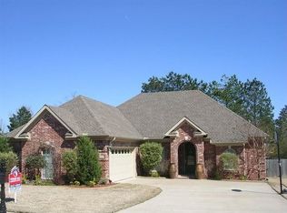 2416 Byron Dr, Bryant, AR 72022