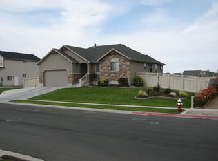 3528 Jupiter Hills Dr, Syracuse, UT 84075