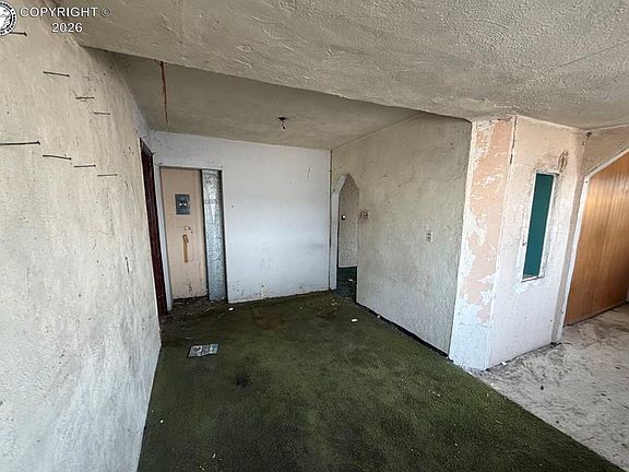 4th image of 518 Moffat St