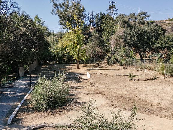 4th image of 3805 Alzada Rd