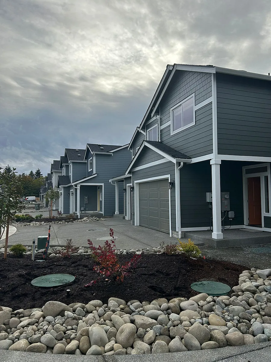 Building Photo - Hudson at Mill Pond