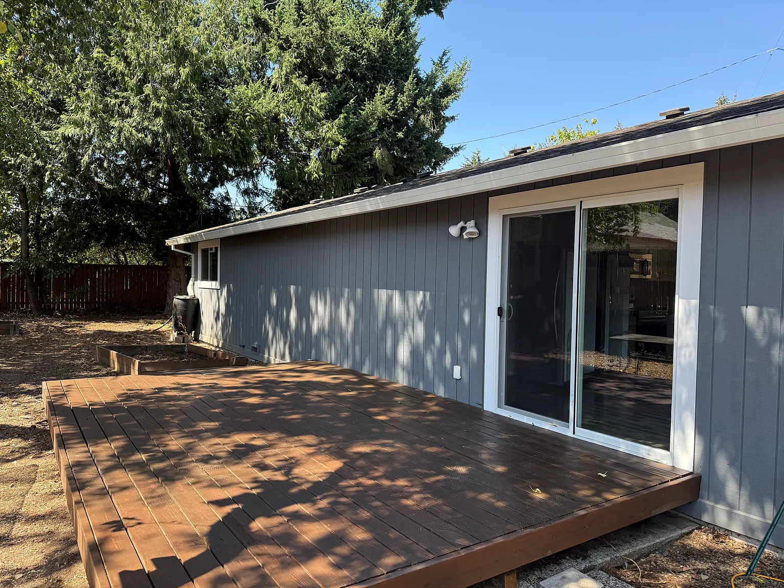 3 bed, 1140 sqft, $2,200 — Photo 2