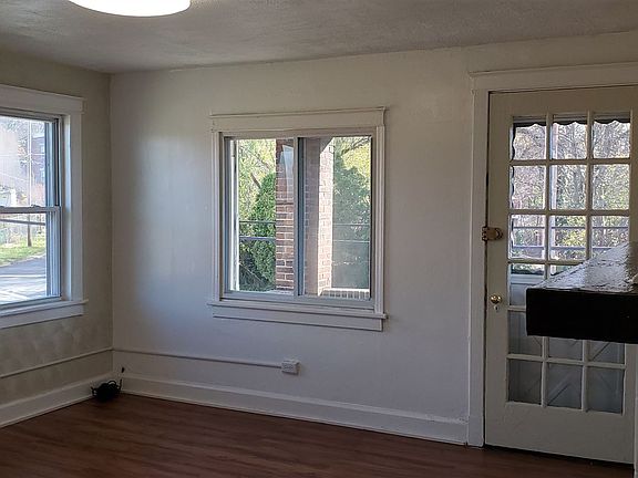 1165 Paulson Living Room 2