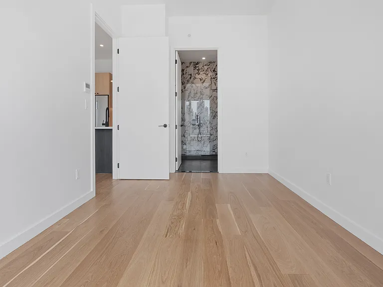 11-14 35th Ave #202 — Photo 6