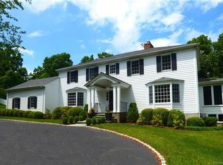 111 Dingletown Rd, Greenwich, CT 06830