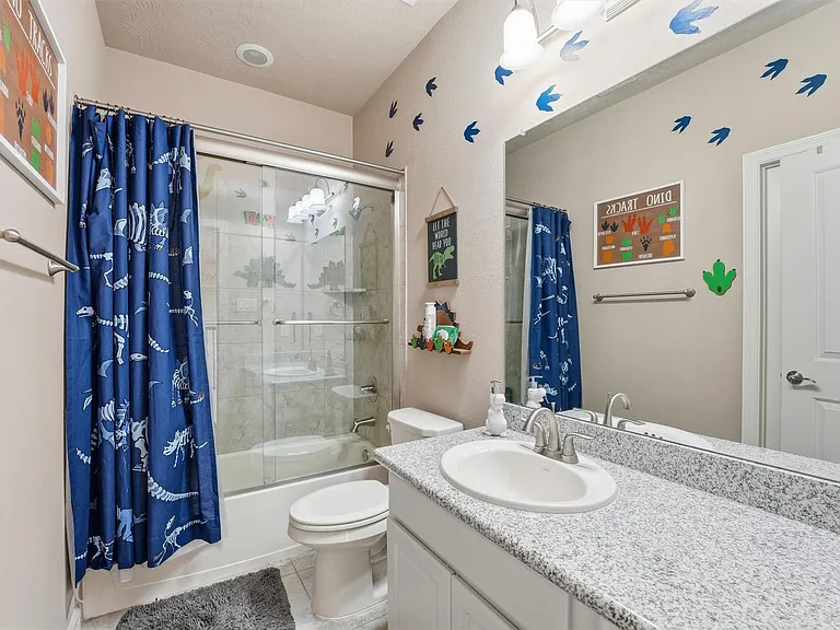 1110 River Bow Dr — Photo 15