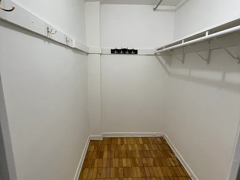 6010 Kennedy Blvd E #31 — Photo 14