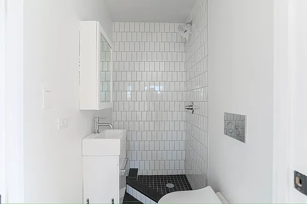 Rented by ERNY LLC | media 11