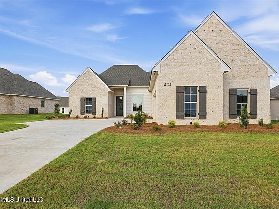 3rd image of 404 Erickson Ln