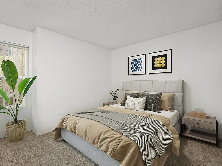 Woodland Hills Apartments — Photo 8