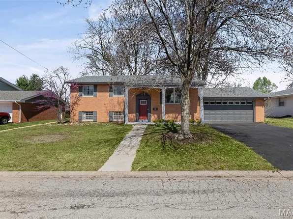 412 Fontainebleau, O'Fallon, IL 62269