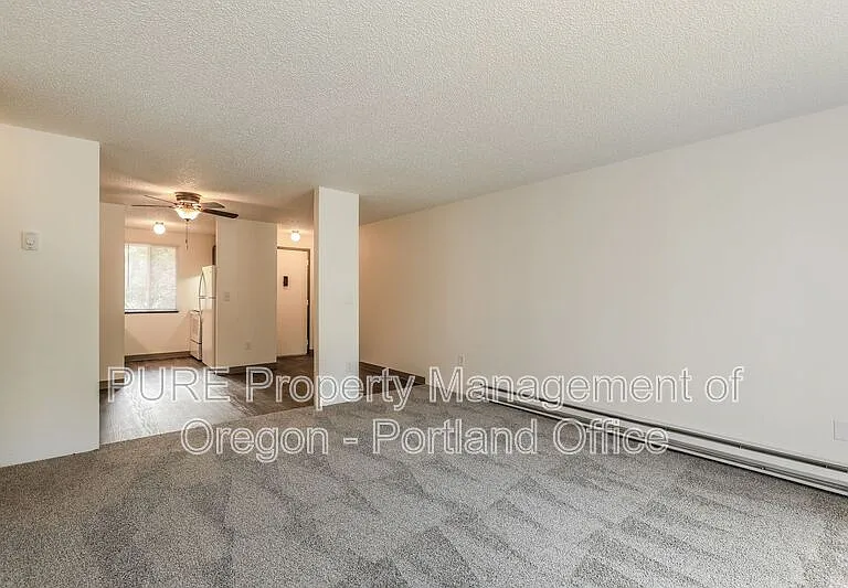 Parkway Garden — Photo 116