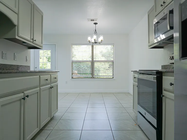 127 Bronze Cir — Photo 13