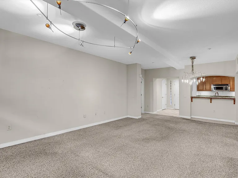 301 W G St #316 — Photo 13