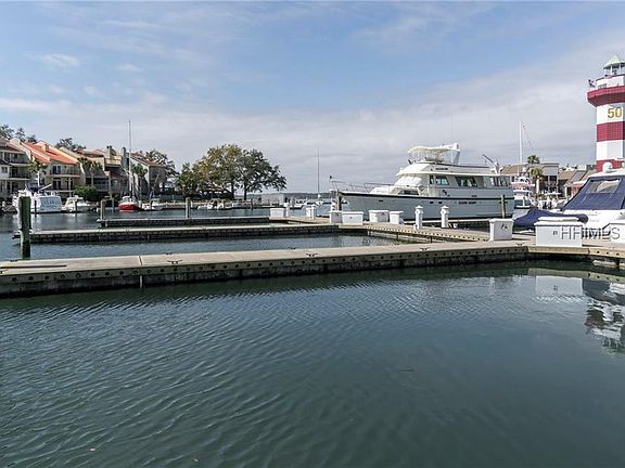 4th image of 25 Harbour Town Yacht Basin Lot 25