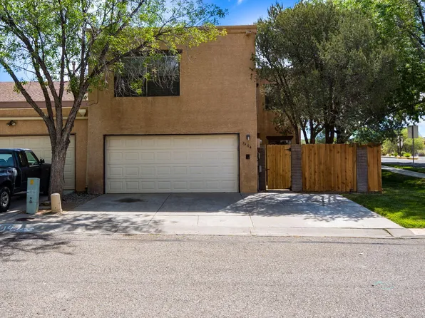 7904 Blue Jay Ln NE, Albuquerque, NM 87109