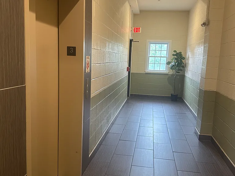 1120 Elizabeth Ave #13 — Photo 6