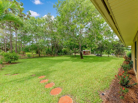 3rd image of 3168 SW Bessey Creek Trail