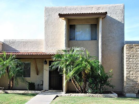 3rd image of 2141 E Donner Dr