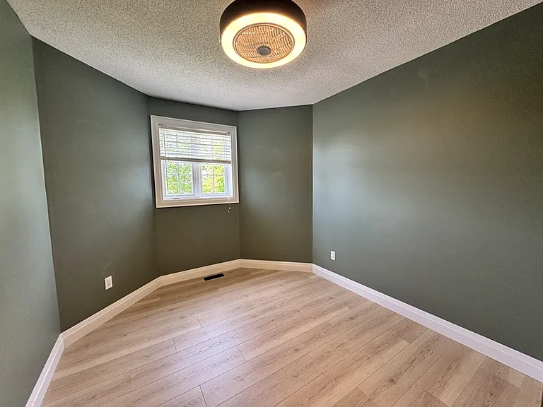 212 Churchland Dr — Photo 20