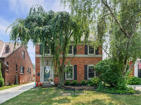 15719 Fernway Ave, Cleveland, OH 44111
