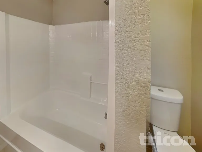 7422 Amber Dr — Photo 14
