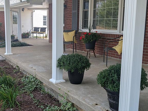 5th image of 2420 Eastridge Cemetery Rd