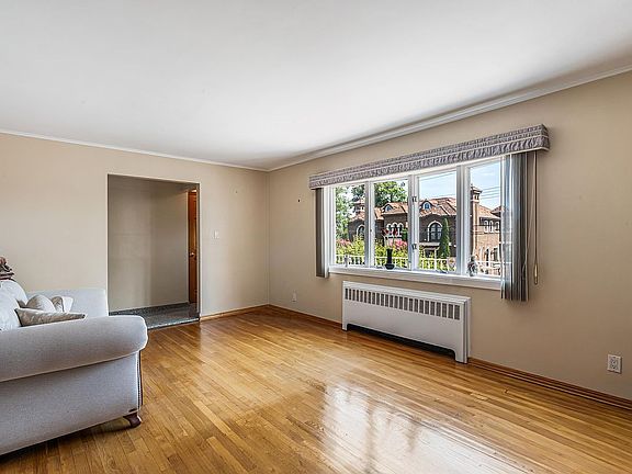4th image of 147-21 10th Ave