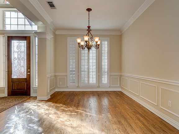 2nd image of 4705 Lakeshore Ct