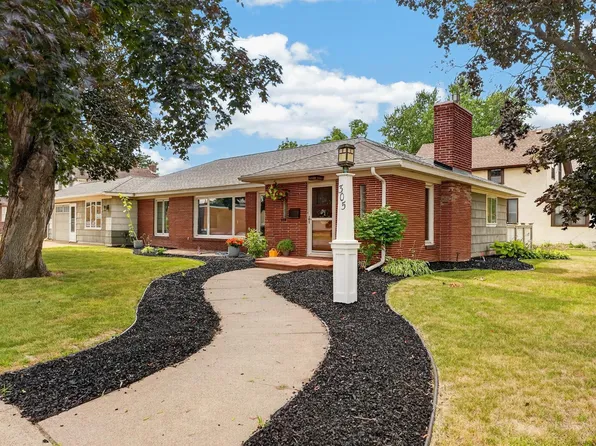 305 7th St SW, Pine City, MN 55063