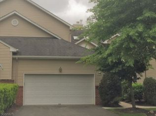 34 Leonard Ter #17, Roseland, NJ 07068