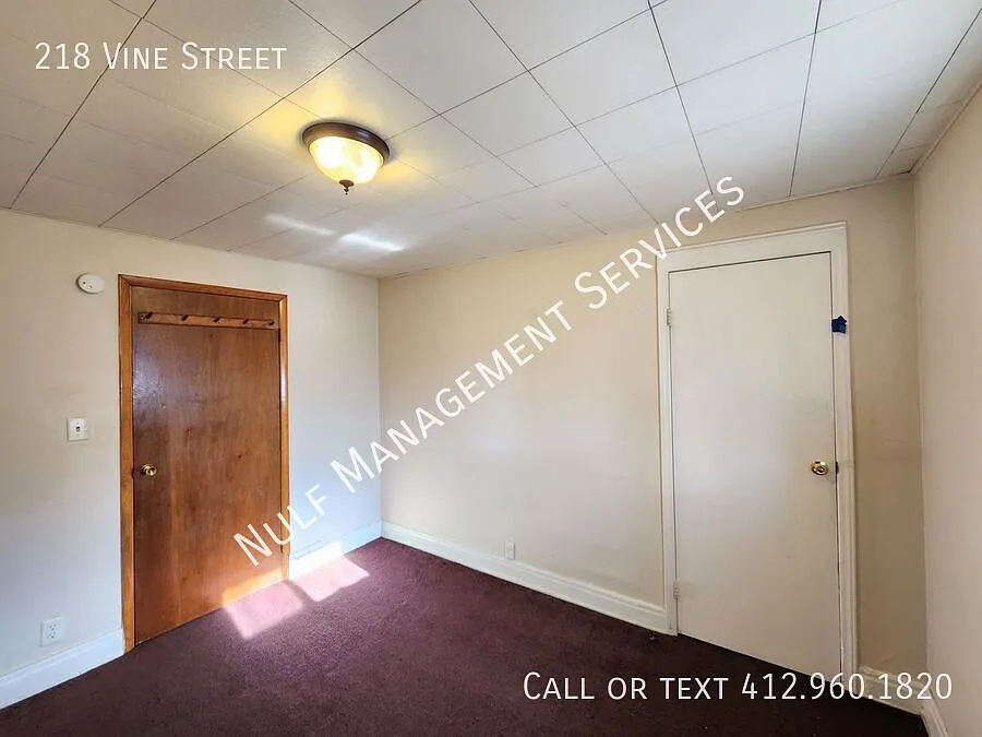 2 Bed, 1 Bath house in Munhall — Photo 3