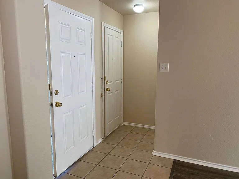 5123 Fountain Hl — Photo 21