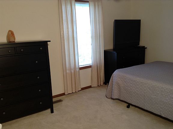 4th image of 1126 Quail Hollow Dr