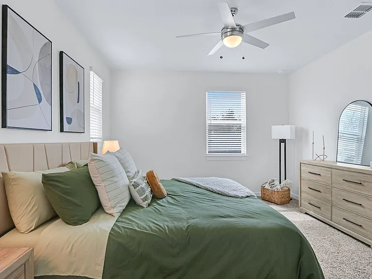Los Cielos at Brooks Luxury Rentals — Photo 26