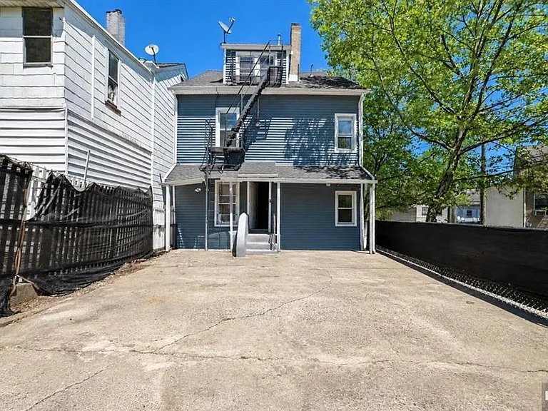 7 Belle Ave #1 — Photo 6