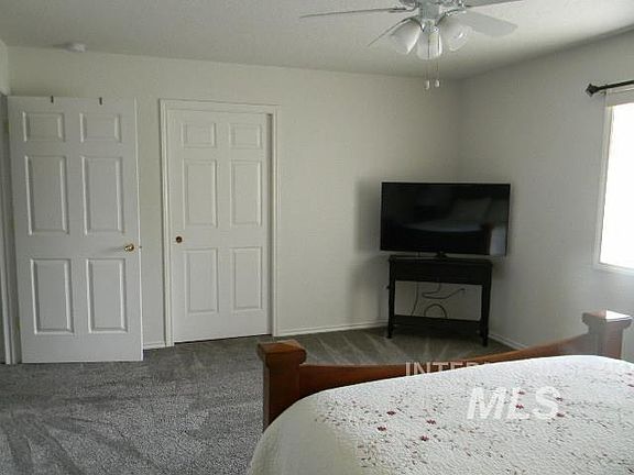 5th image of 2106 Alder Dr